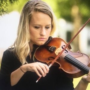 Meet your Posher, Court